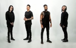 THE VEER UNION Drop “Sunk Your Teeth In”