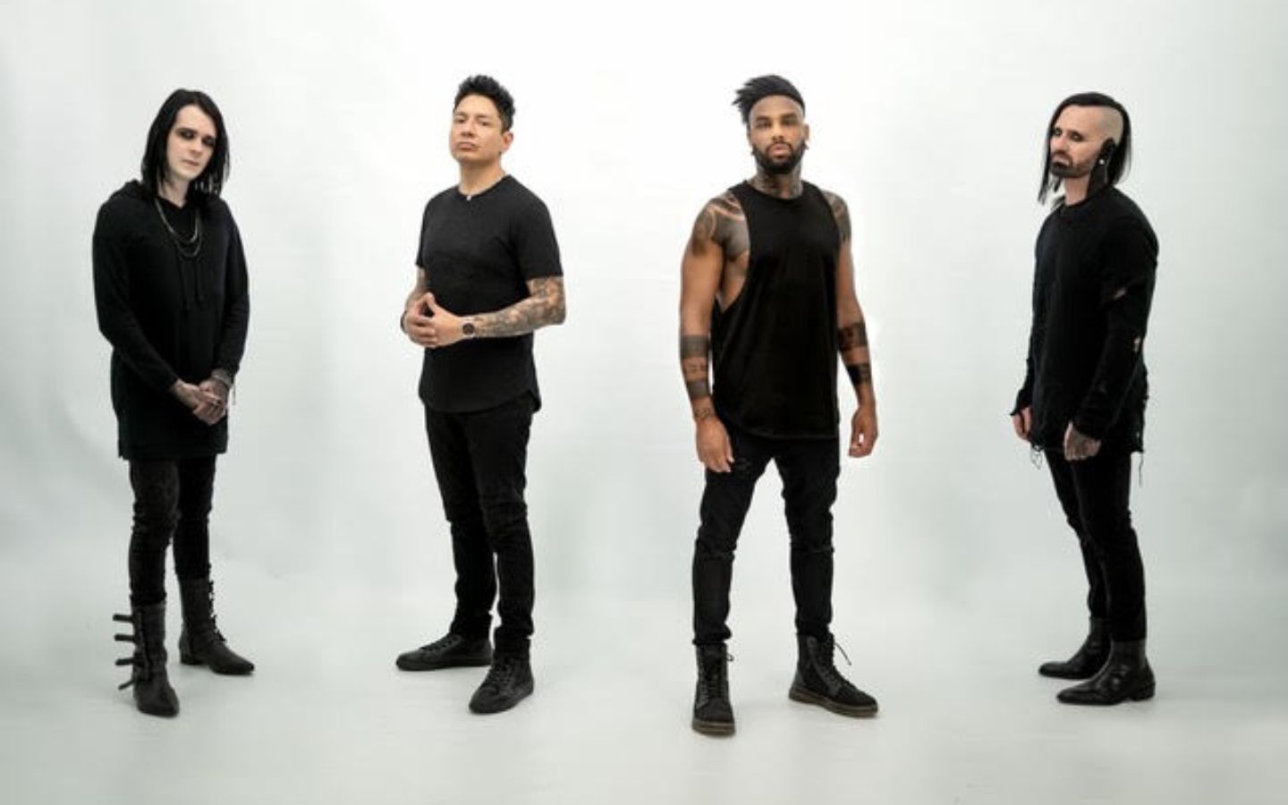 THE VEER UNION Drop “Sunk Your Teeth In”